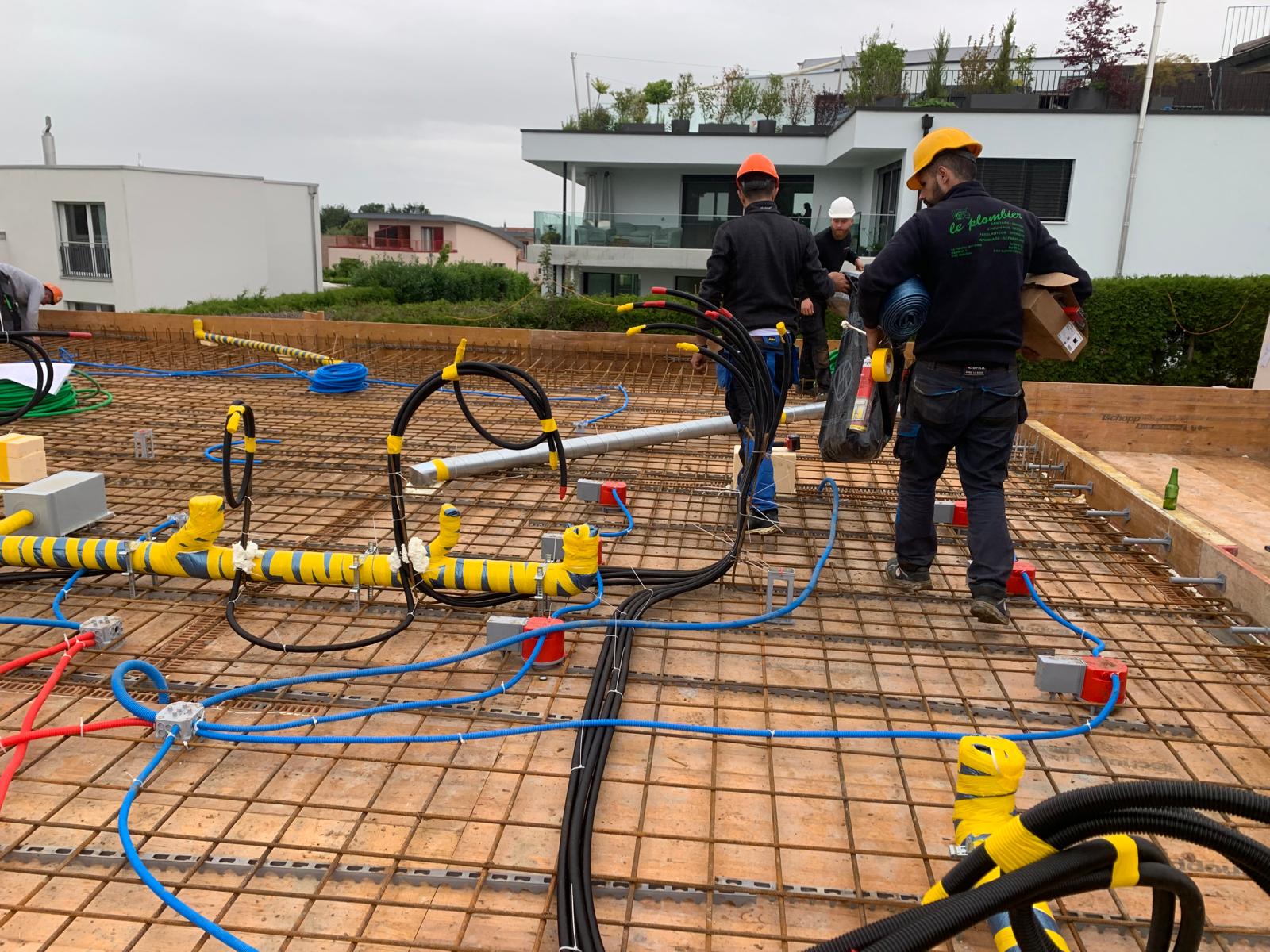 Rohrverlegung im Graben